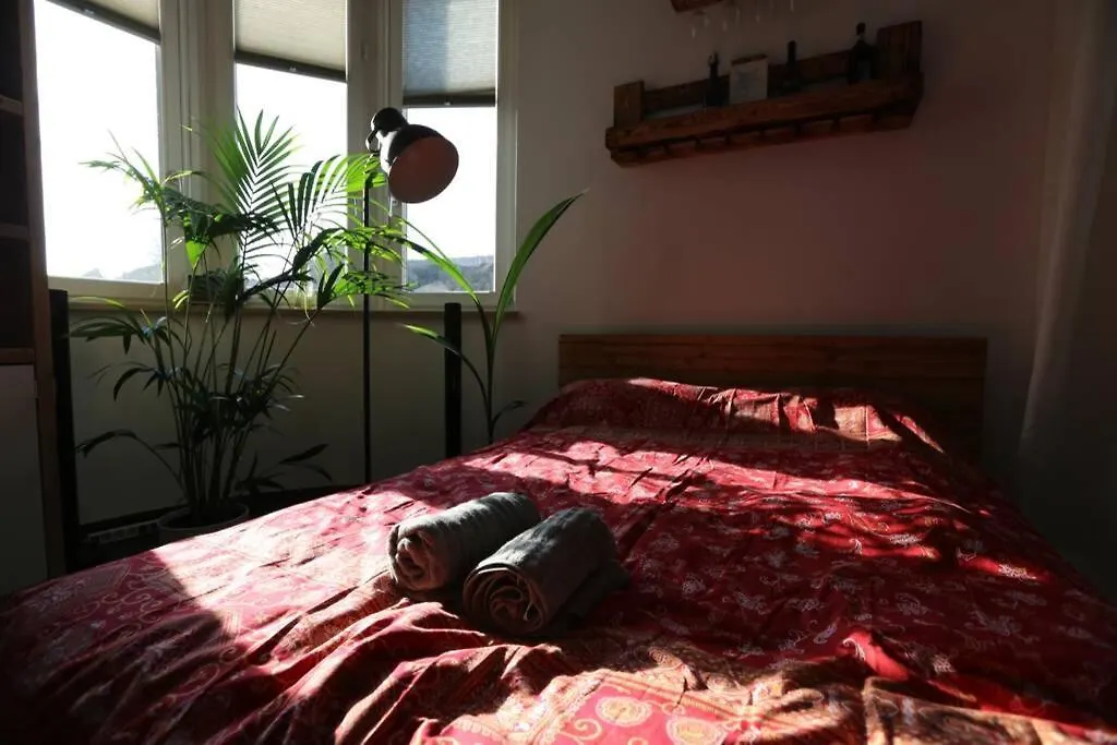 Luftiges Upcycling Studio Im Eg - Zentral Berlín