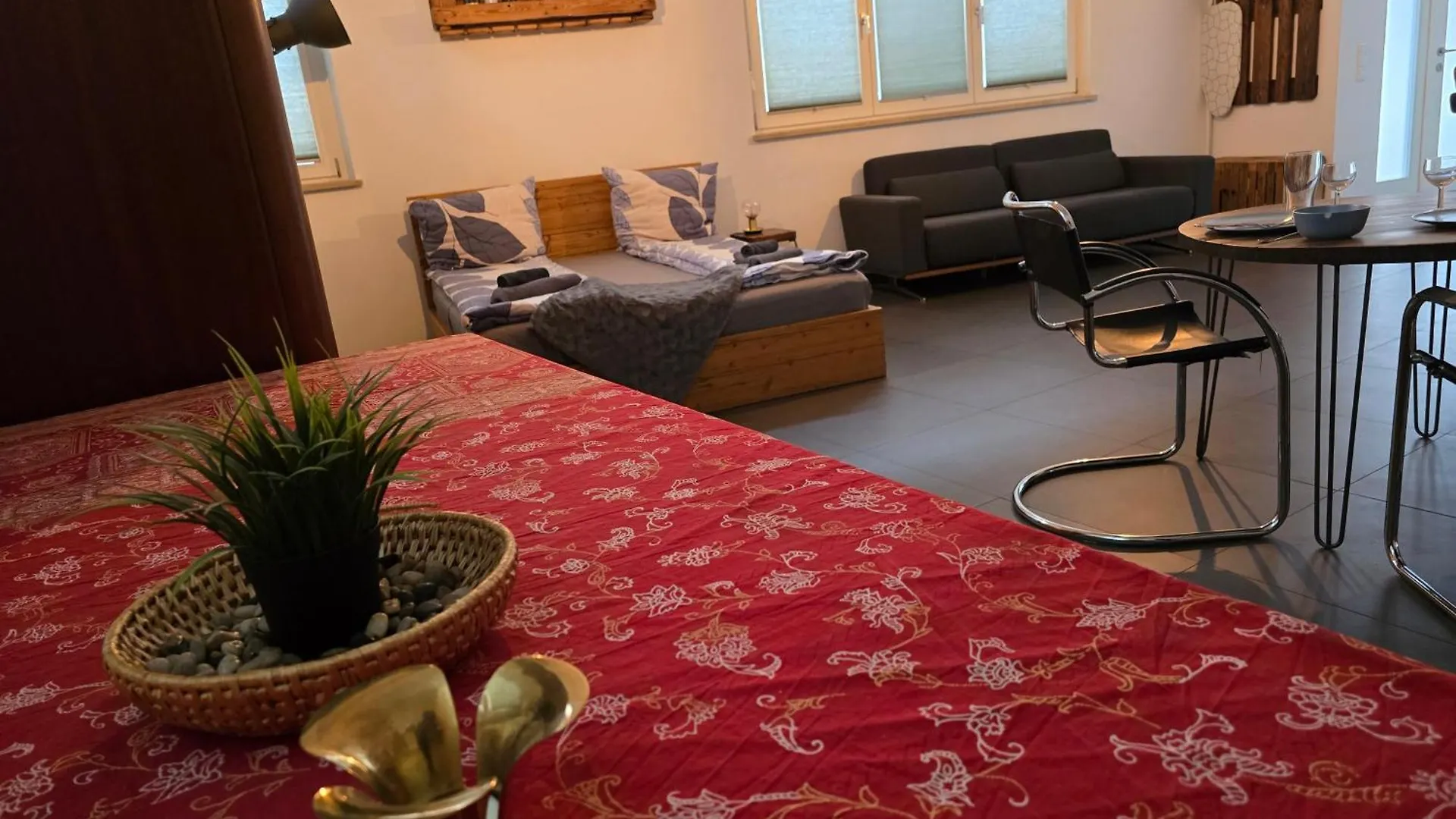 Luftiges Upcycling Studio Im Eg - Zentral Berlín Apartamento