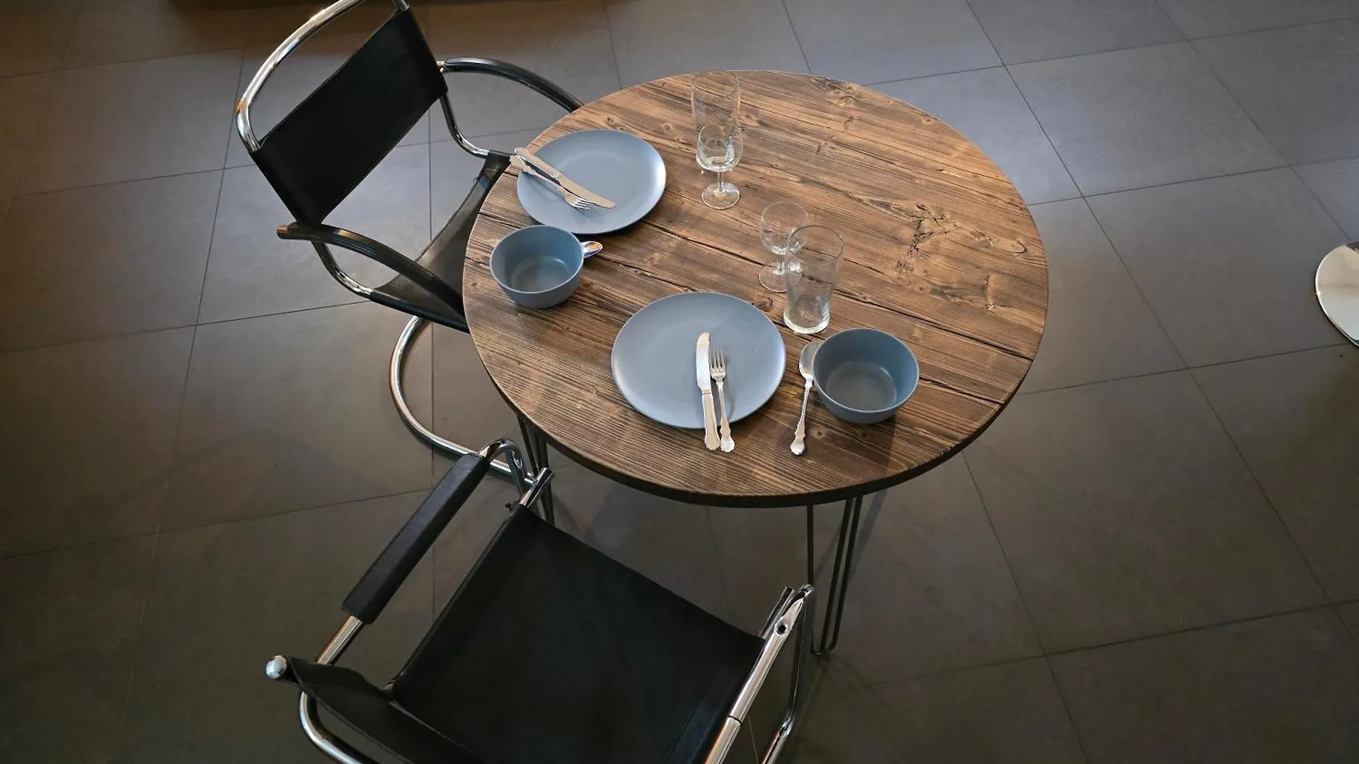 Luftiges Upcycling Studio Im Eg - Zentral kontakter